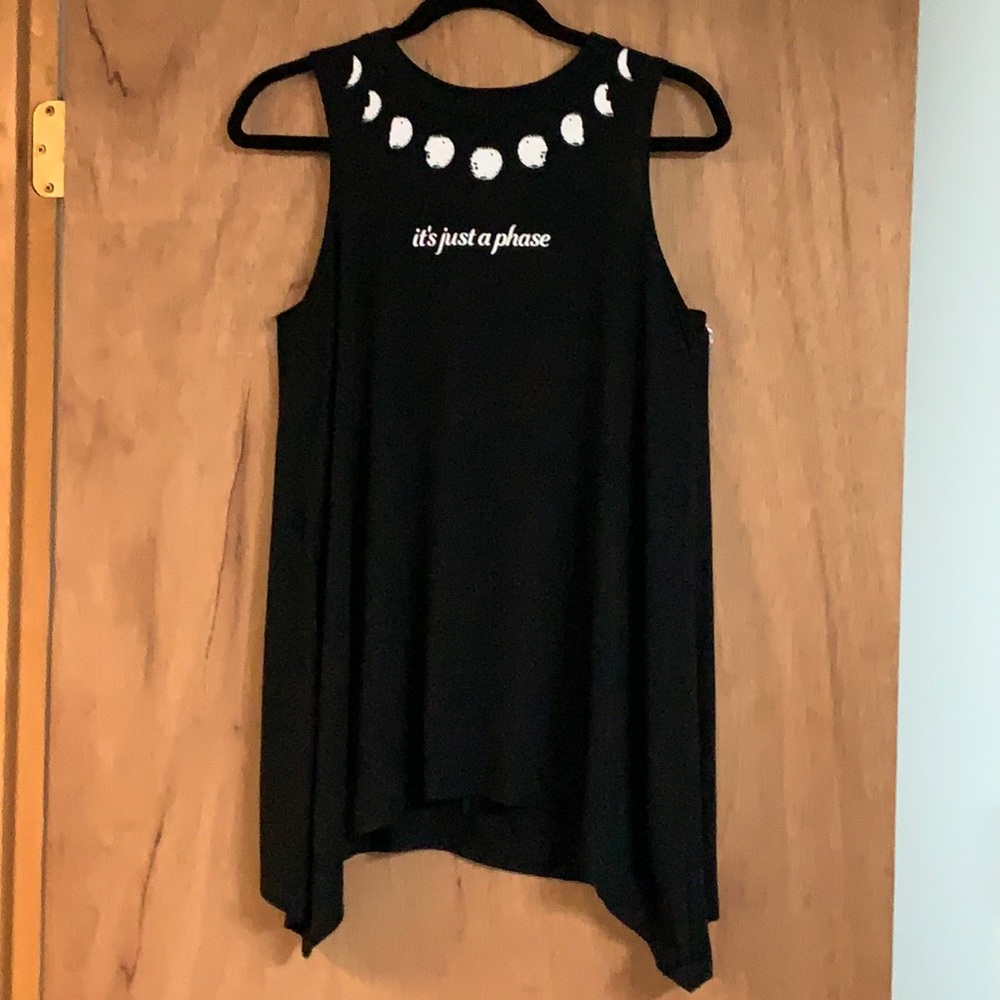 HOT TOPIC It’s Just a (Moon) Phase TUNIC TANK TOP! - Picture 4 of 8